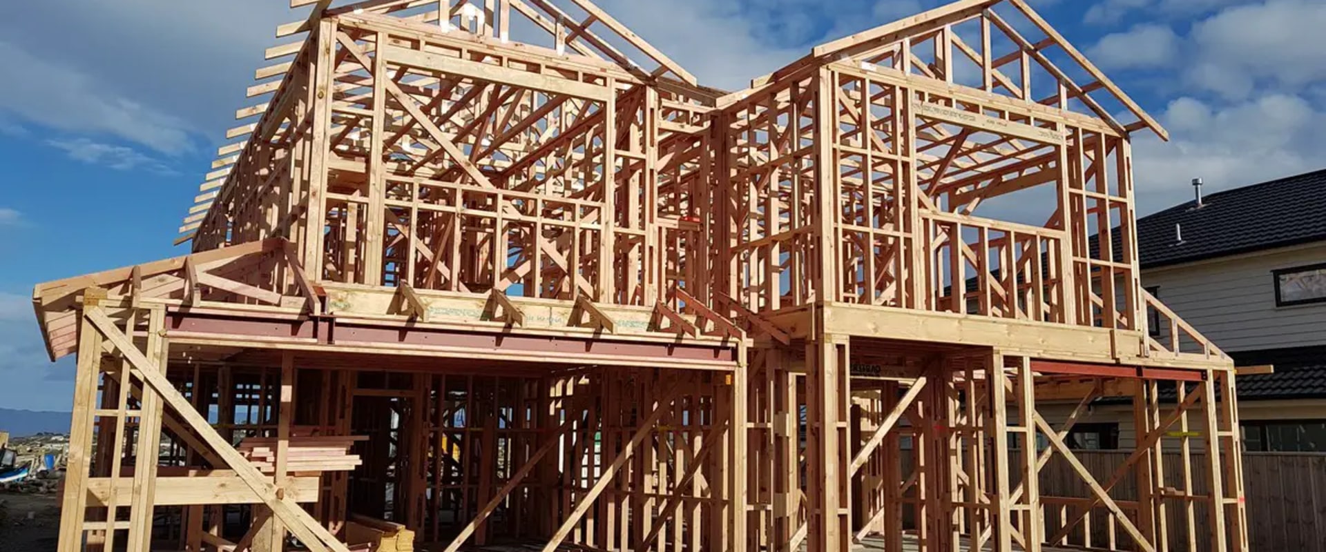 How to timber frame a house?