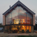 Preserving Timber Frame Houses In Mobile, AL: Expert Roof Leak Detection And Repair Tips