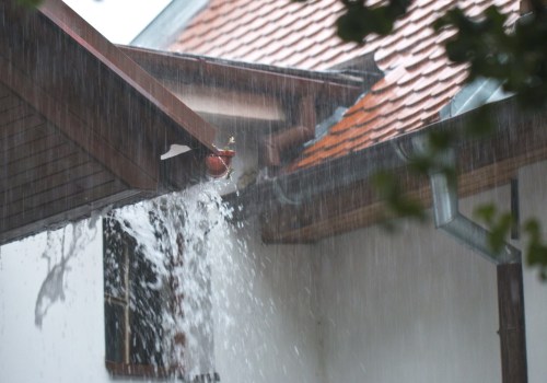 Why Do Texas Timber Frame Houses Need Seamless Rain Gutters?