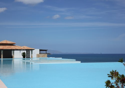 Benefits of Timber Frame Houses and Expert Pool Design