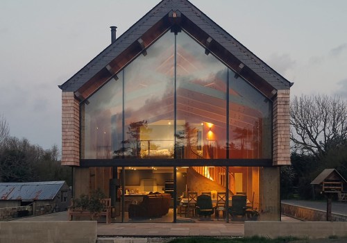 Preserving Timber Frame Houses In Mobile, AL: Expert Roof Leak Detection And Repair Tips